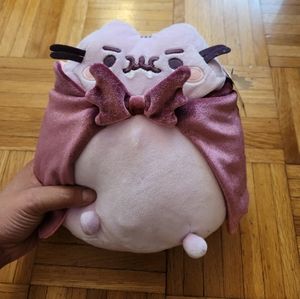 Limited edition vampire pusheen